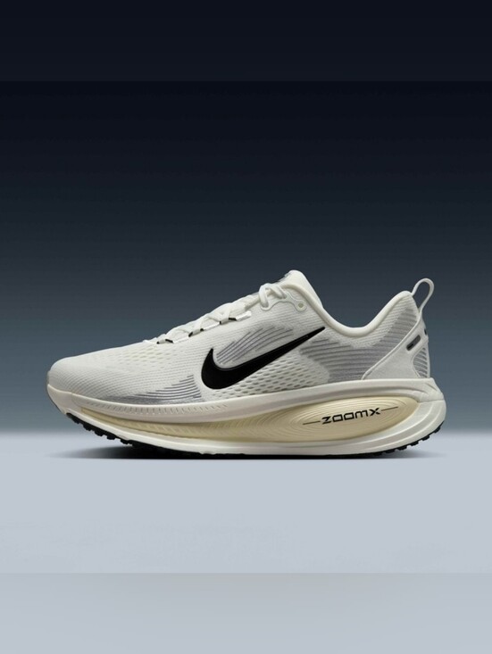 Nike Other - Nike Vomero 18 Mens 10.5 NIB